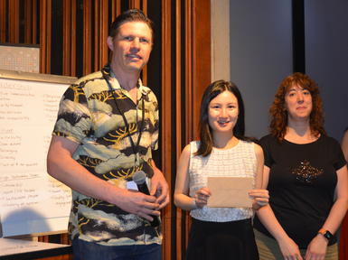 Xue Le wins don douglas fellowship award