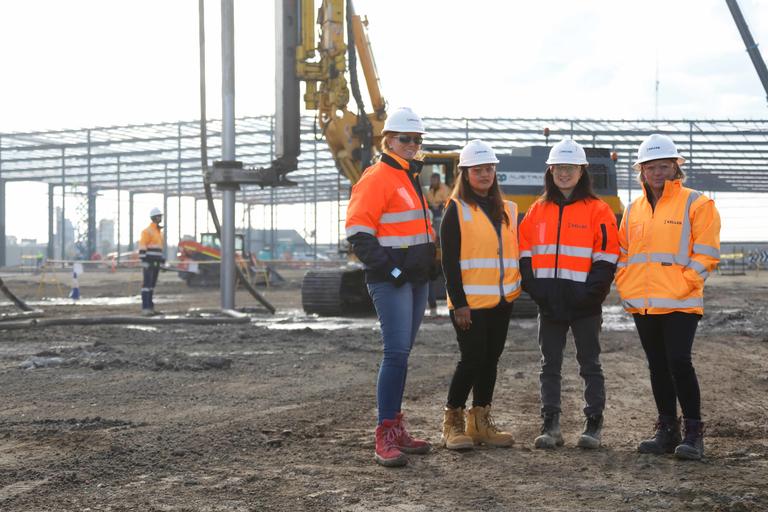 Women working in construction - rigid inclusions - warehouse